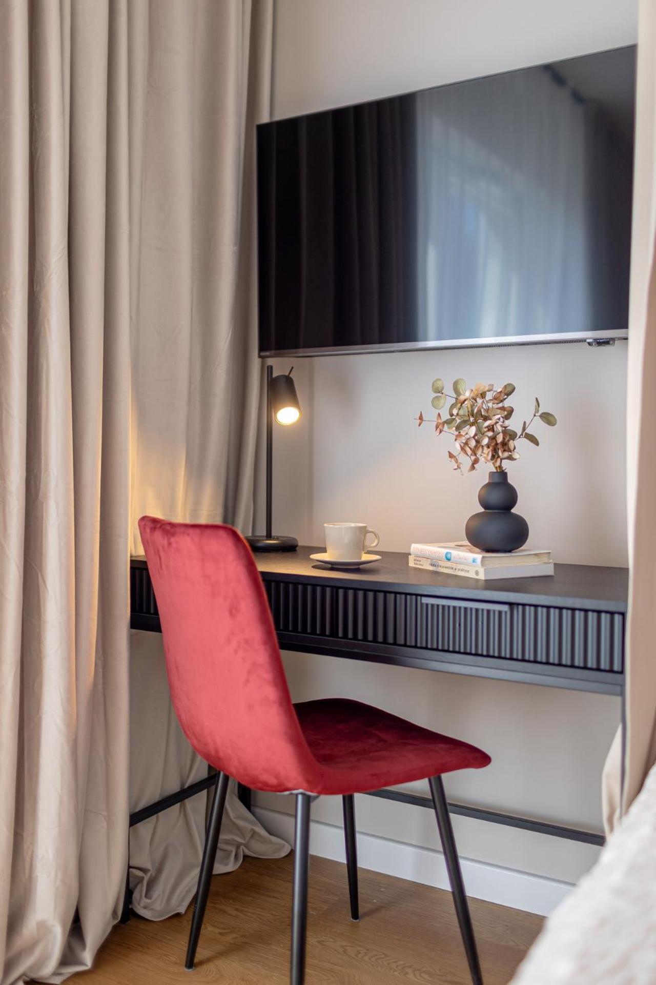 Apartment Rentplanet - Dmowskiego *