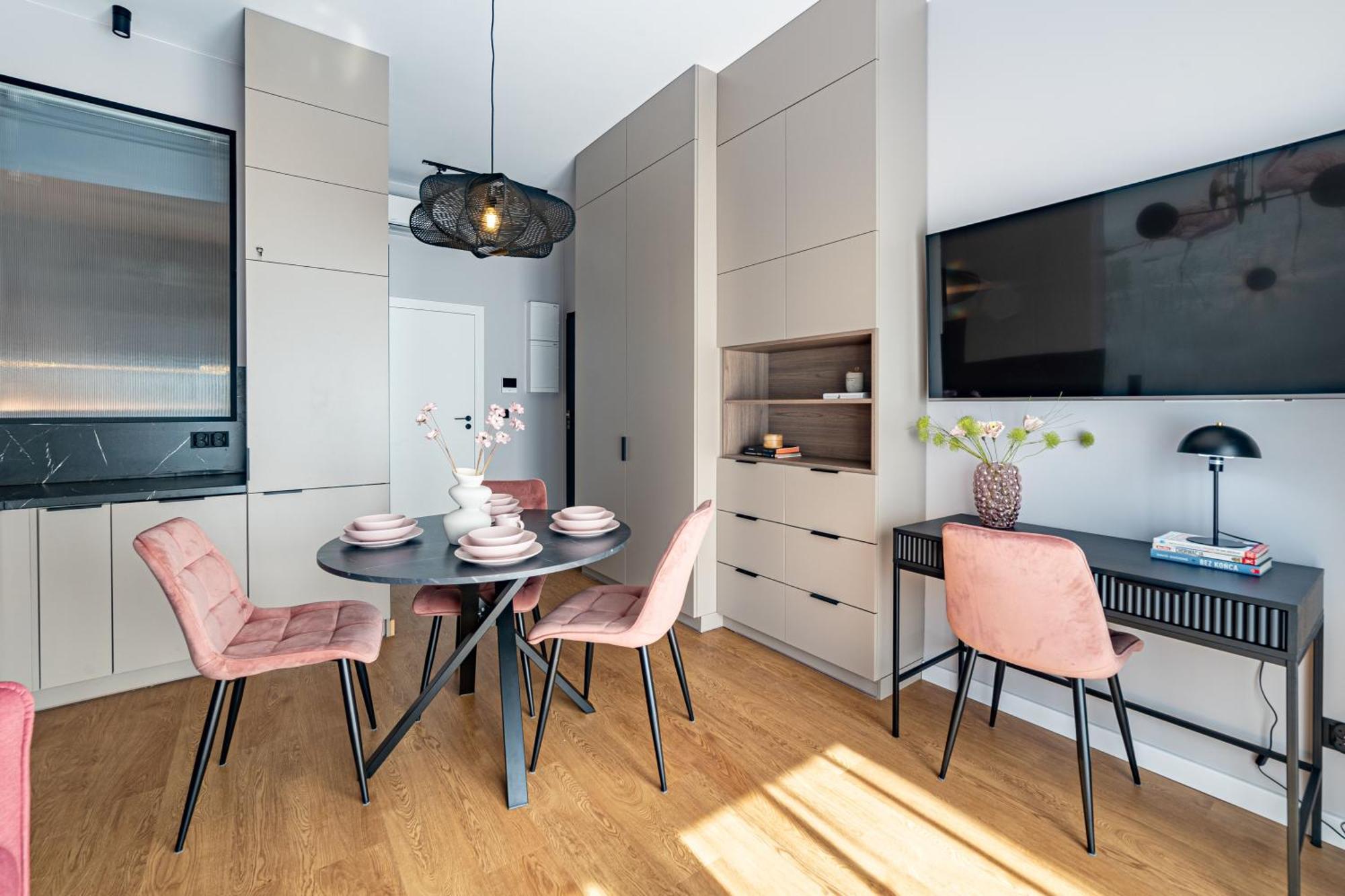Rentplanet - Dmowskiego * Wroclaw